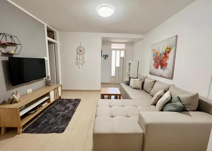 Apartman Luna ***